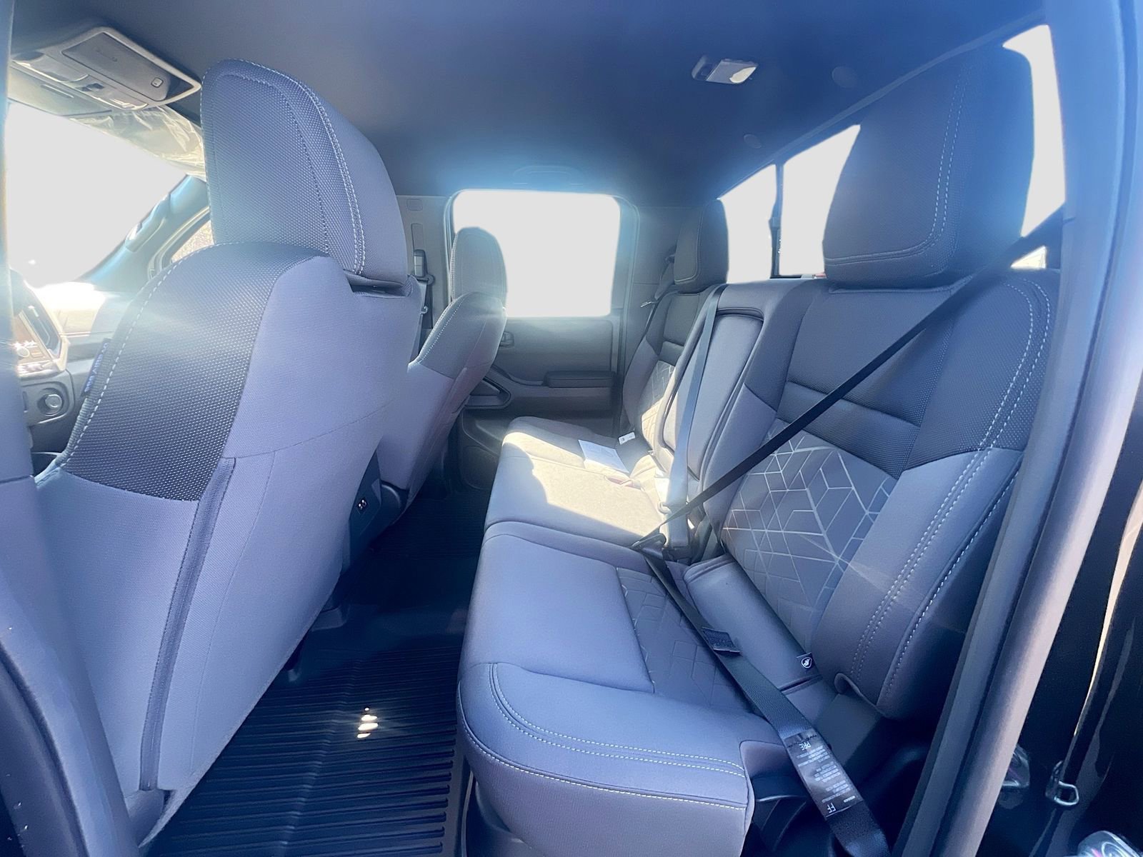 New 2026 Nissan Frontier SV image 25