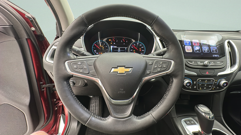 Used 2018 Chevrolet Equinox LT w/ Sun & Infotainment Package AWD/4WD image 16