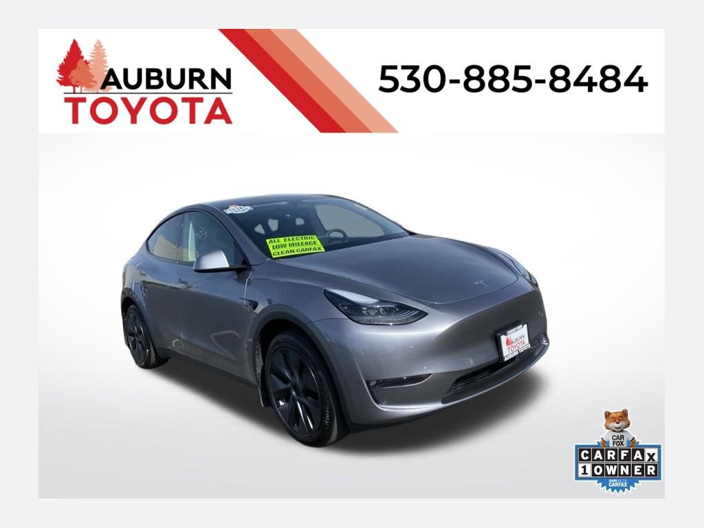 Used 2025 Tesla Model Y Long Range AWD/4WD image 1