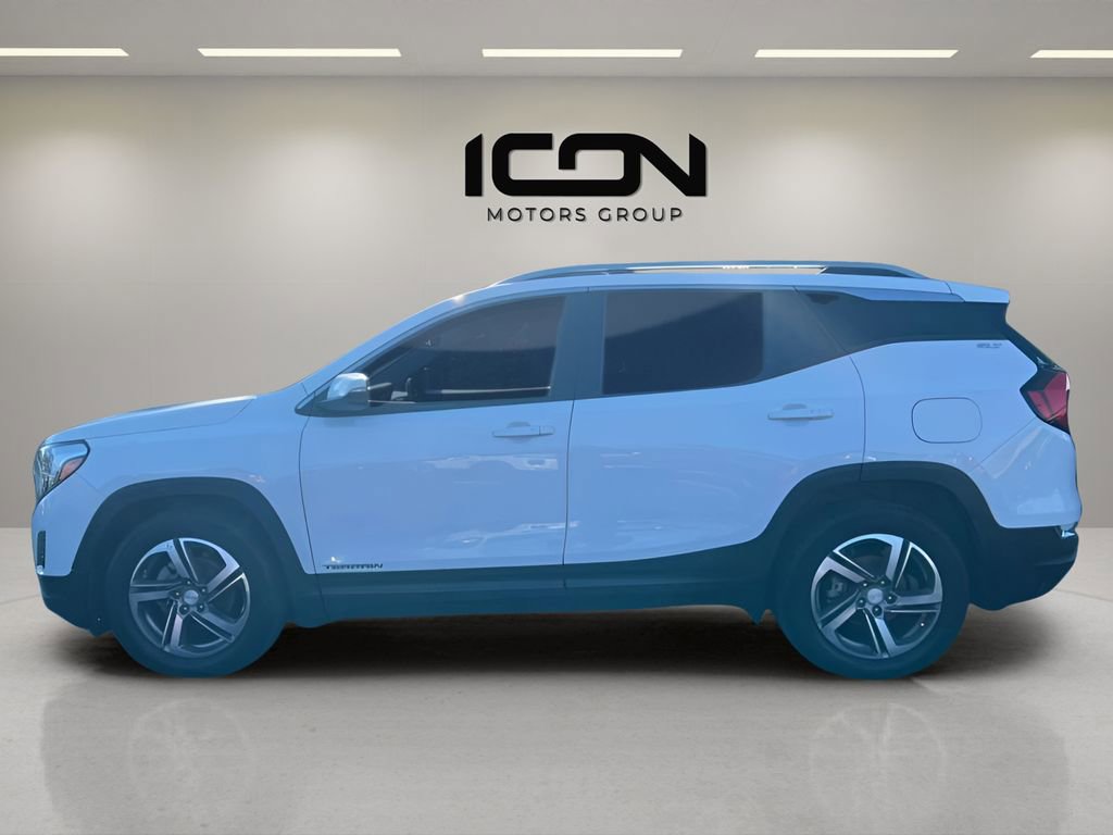 Used 2021 GMC Terrain SLT image 2