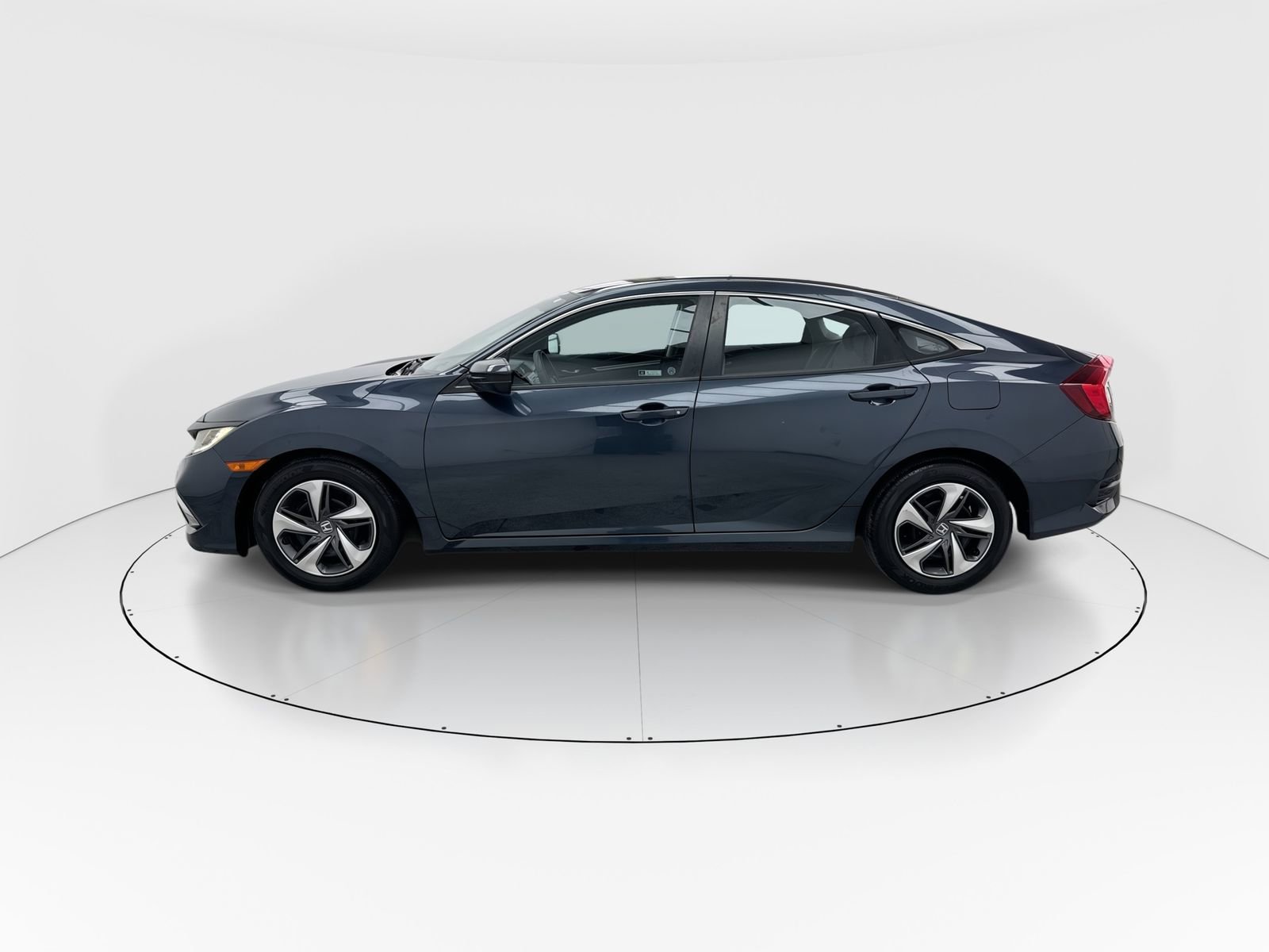 Used 2019 Honda Civic LX image 5