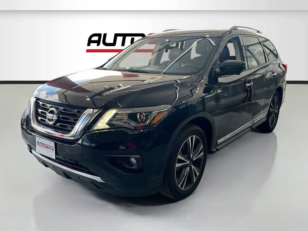 Used 2020 Nissan Pathfinder Platinum FWD image 3
