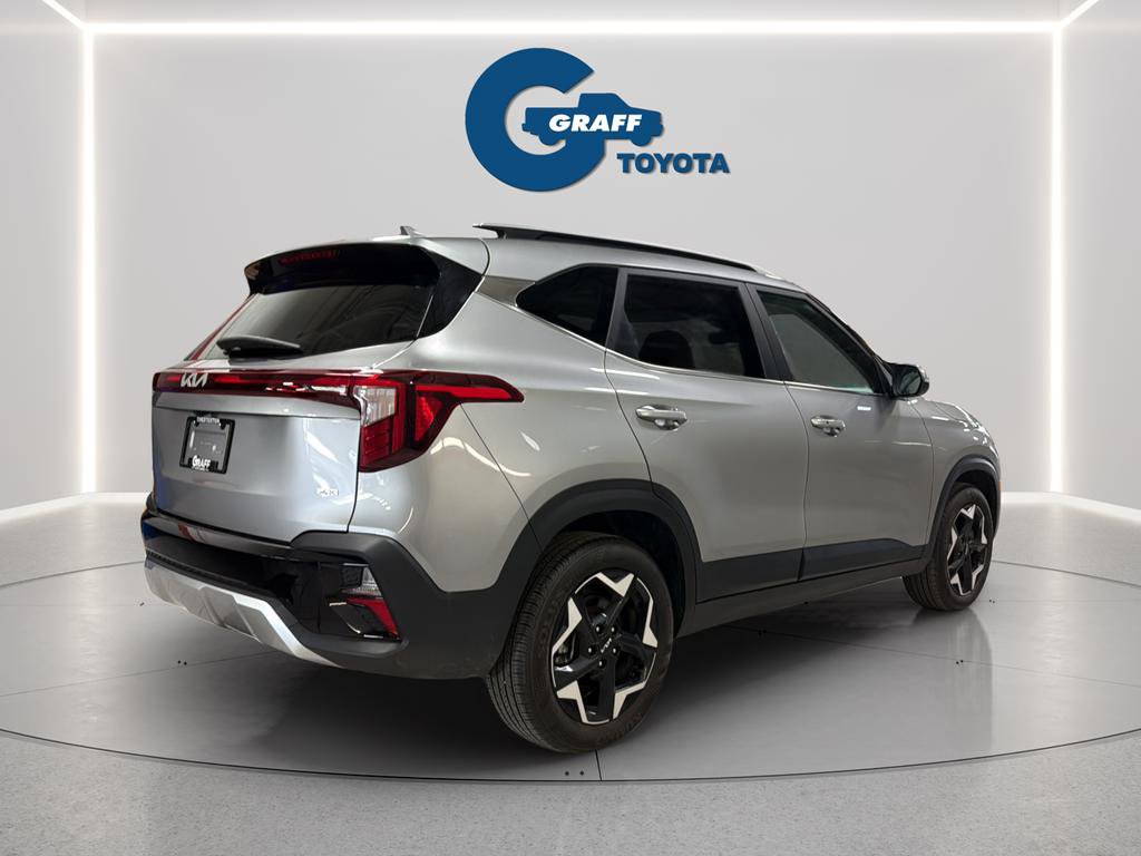 Used 2024 Kia Seltos EX AWD/4WD image 8