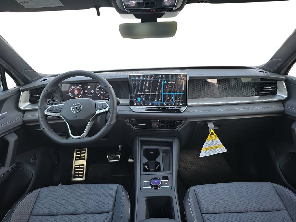New 2026 Volkswagen Tiguan SE R-Line AWD/4WD image 9