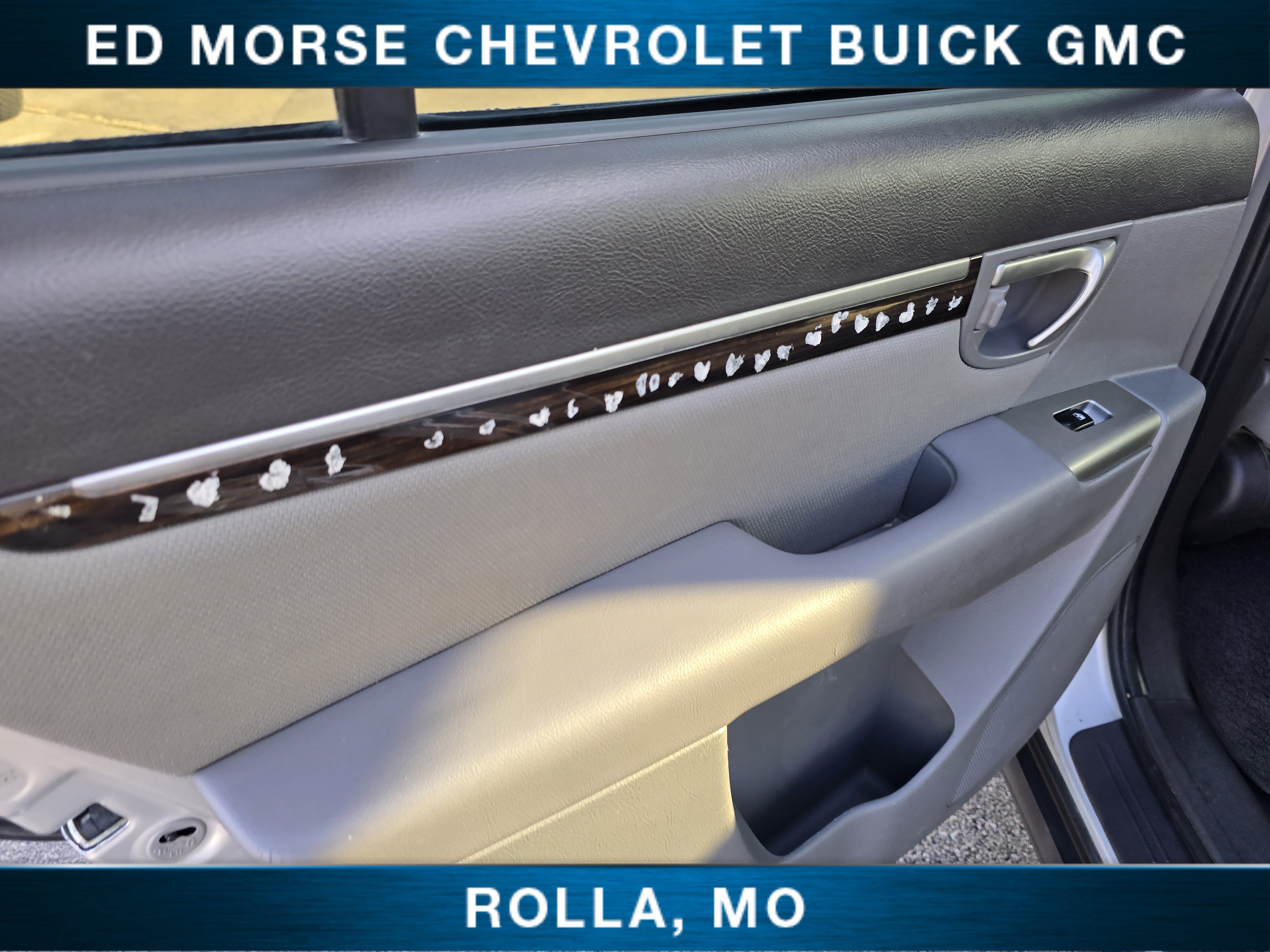 Used 2011 Hyundai Santa Fe GLS image 16