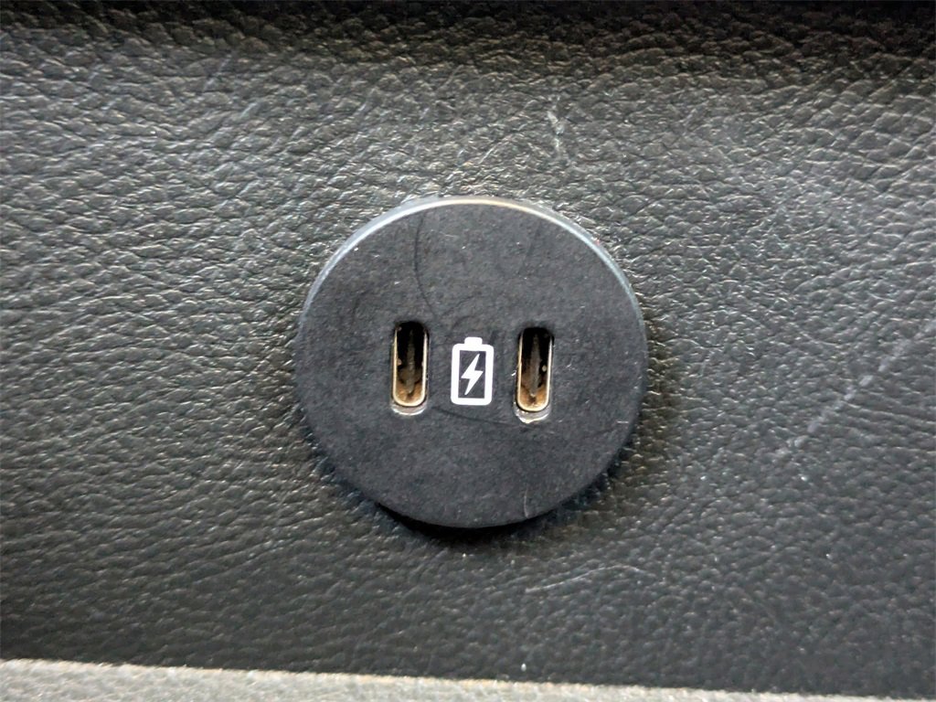 Used 2024 Ford Edge SEL image 13