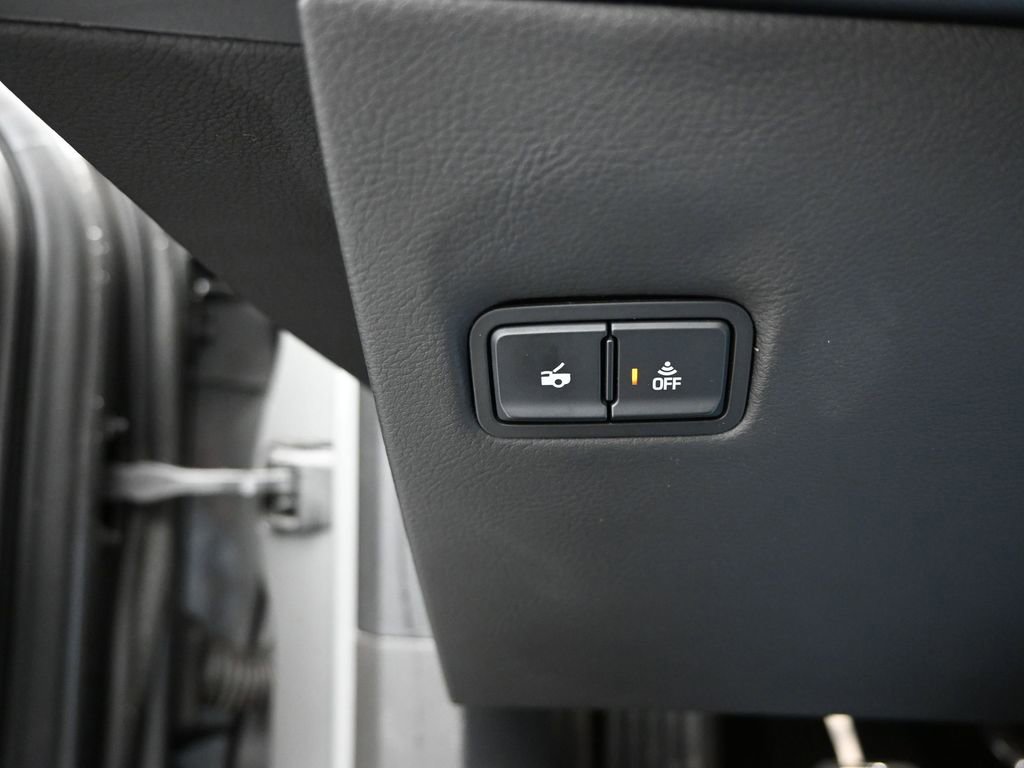 Used 2015 Chevrolet Corvette Stingray Coupe w/ 2LT Preferred Equipment Group image 28