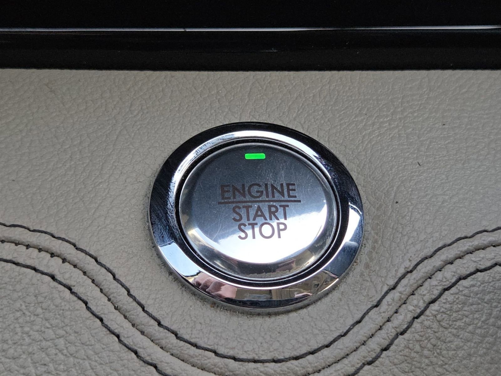 Used 2022 Lincoln Navigator Reserve image 9