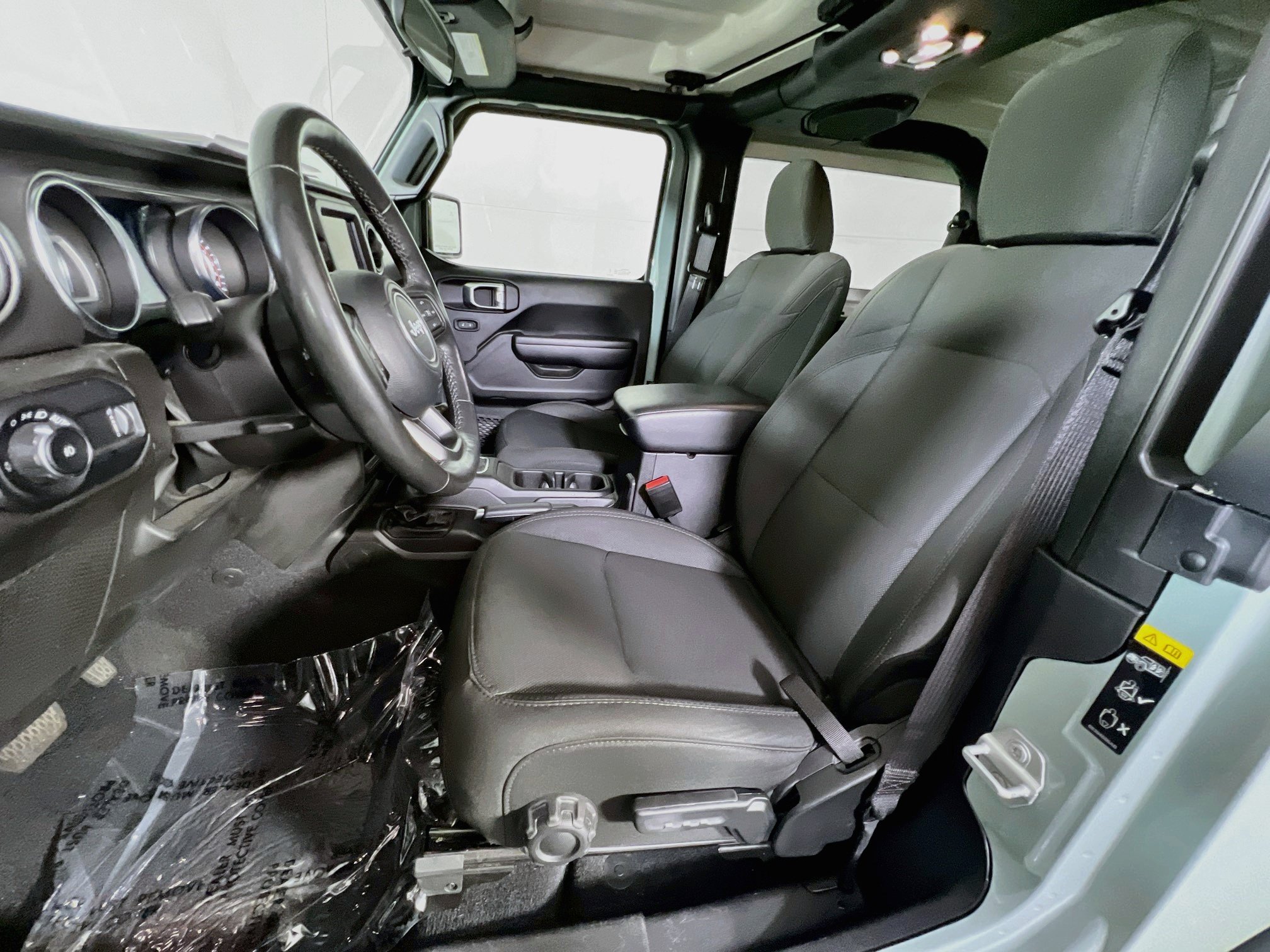 Used 2023 Jeep Wrangler Sport AWD/4WD image 20
