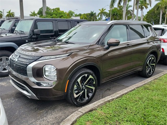 Used 2022 Mitsubishi Outlander SEL image 32