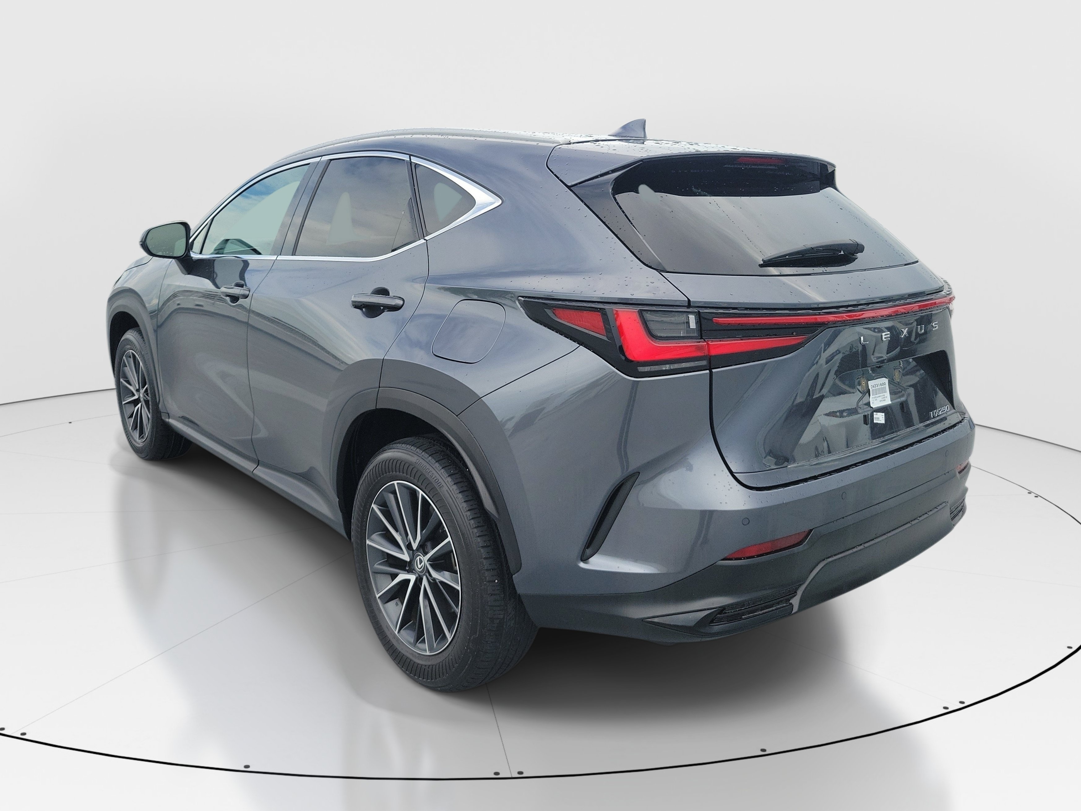 Certified 2024 Lexus NX 250 FWD image 4