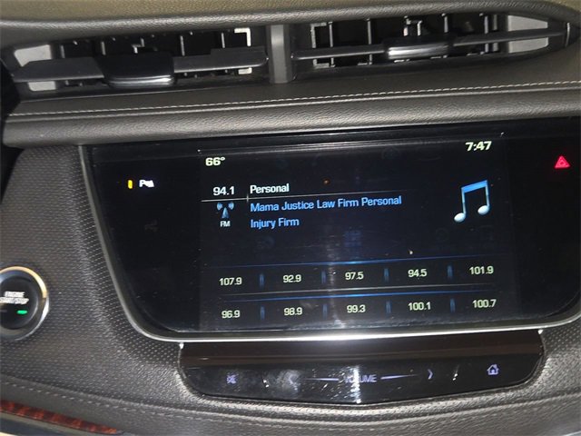 Used 2018 Cadillac XT5 Luxury w/ Driver Awareness Package image 16