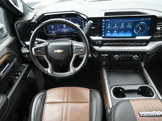 Used 2024 Chevrolet Silverado 2500 High Country w/ Technology Package image 27