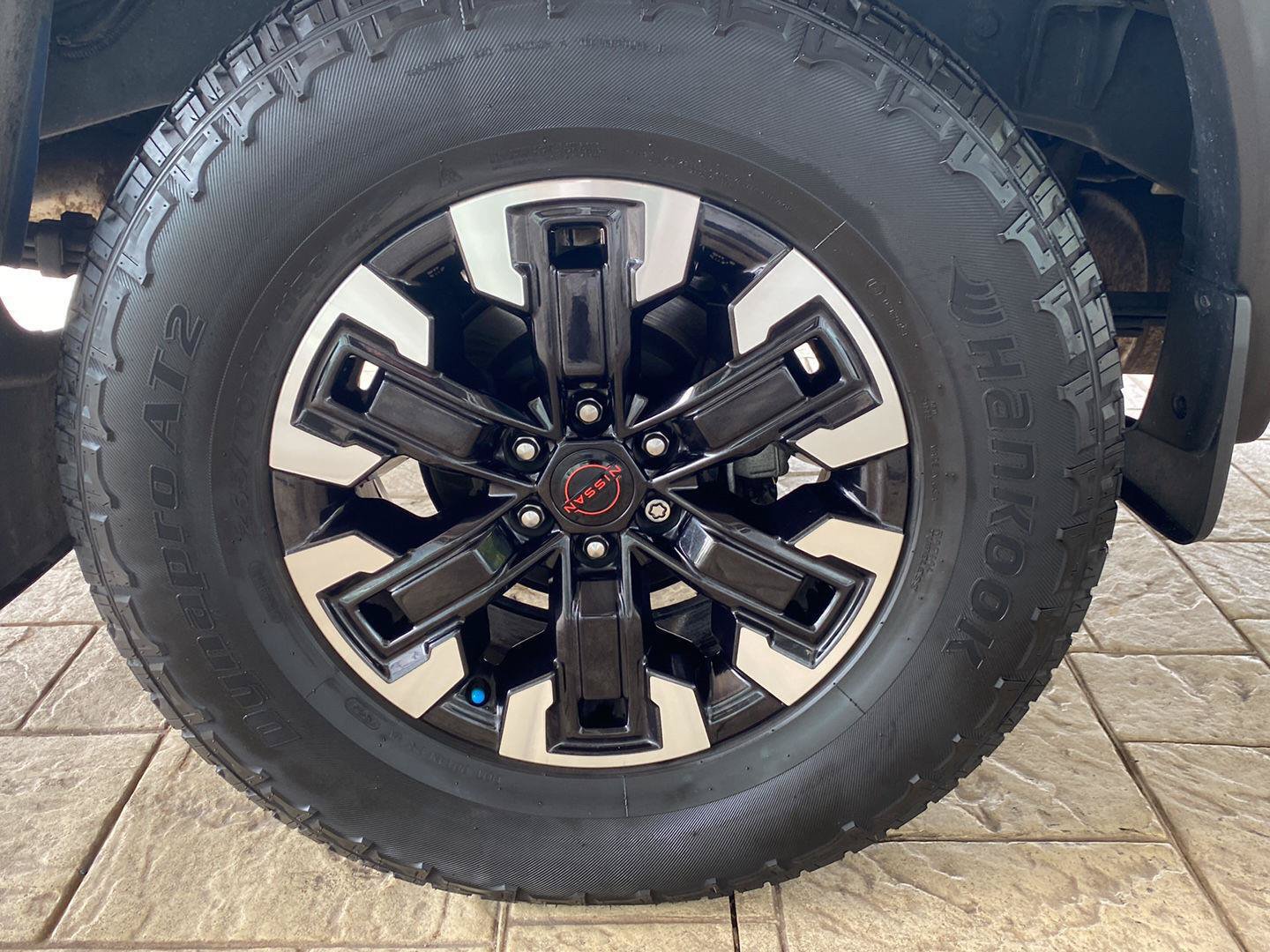 Certified 2024 Nissan Frontier PRO-4X w/ Pro Convenience Package AWD/4WD image 11