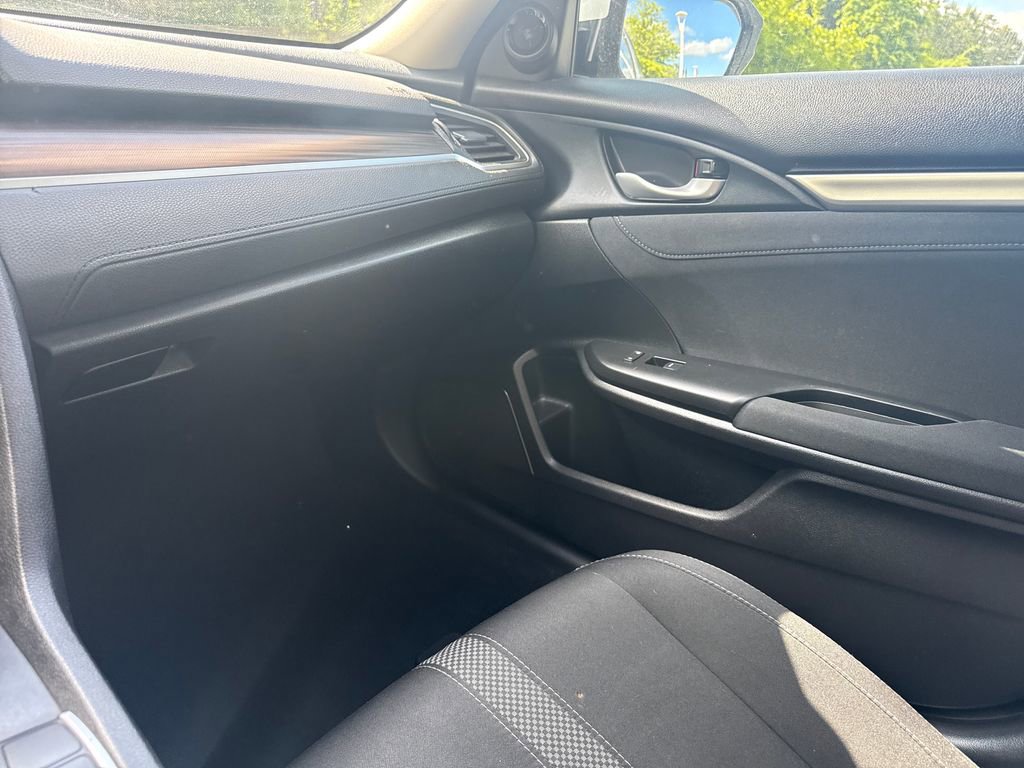 Used 2020 Honda Civic EX image 18