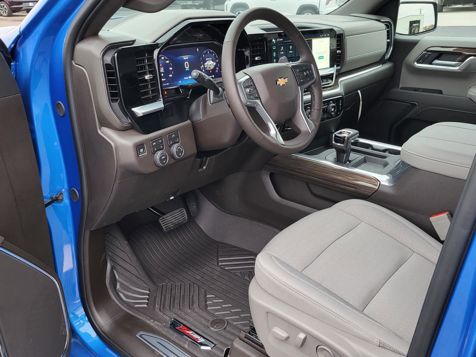 New 2026 Chevrolet Silverado 1500 LT w/ Z71 Off-Road Package image 13