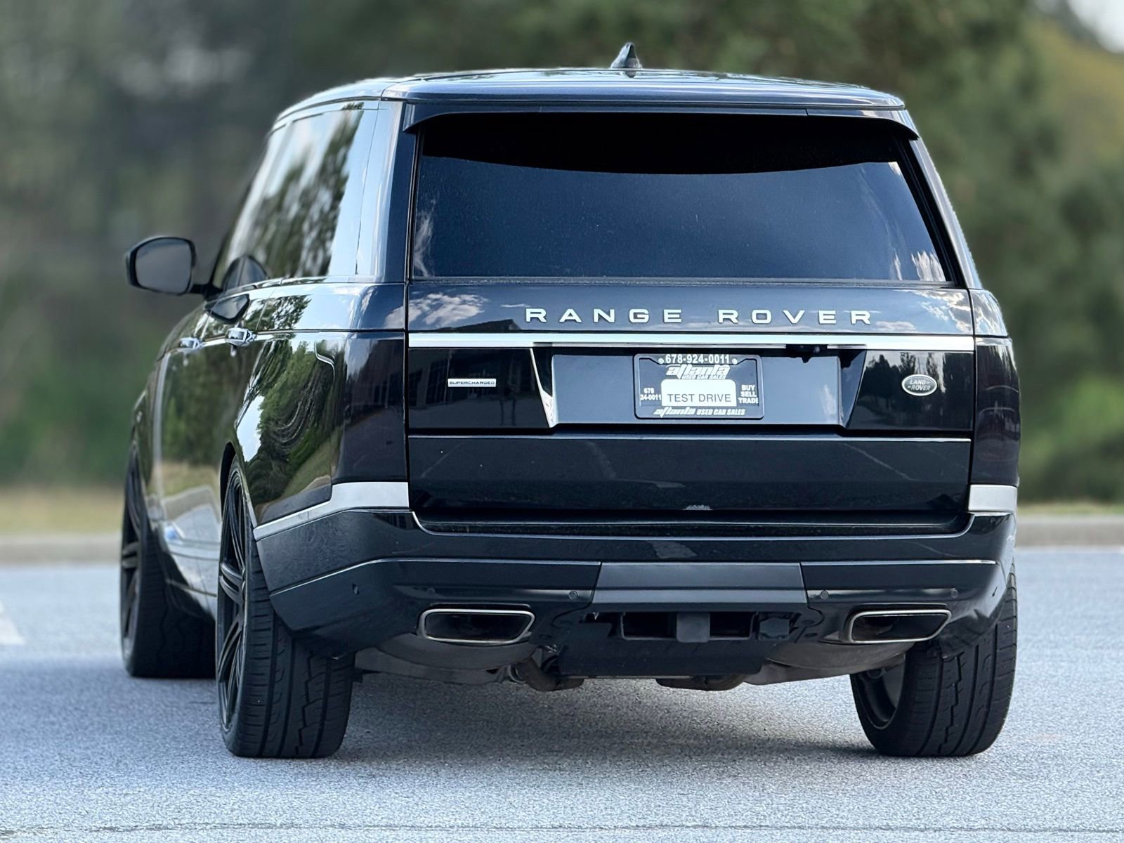 Used 2018 Land Rover Range Rover Supercharged image 5