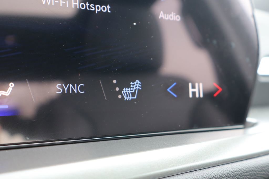 New 2026 Chevrolet Traverse LT w/ Sun and Wheel Package image 18