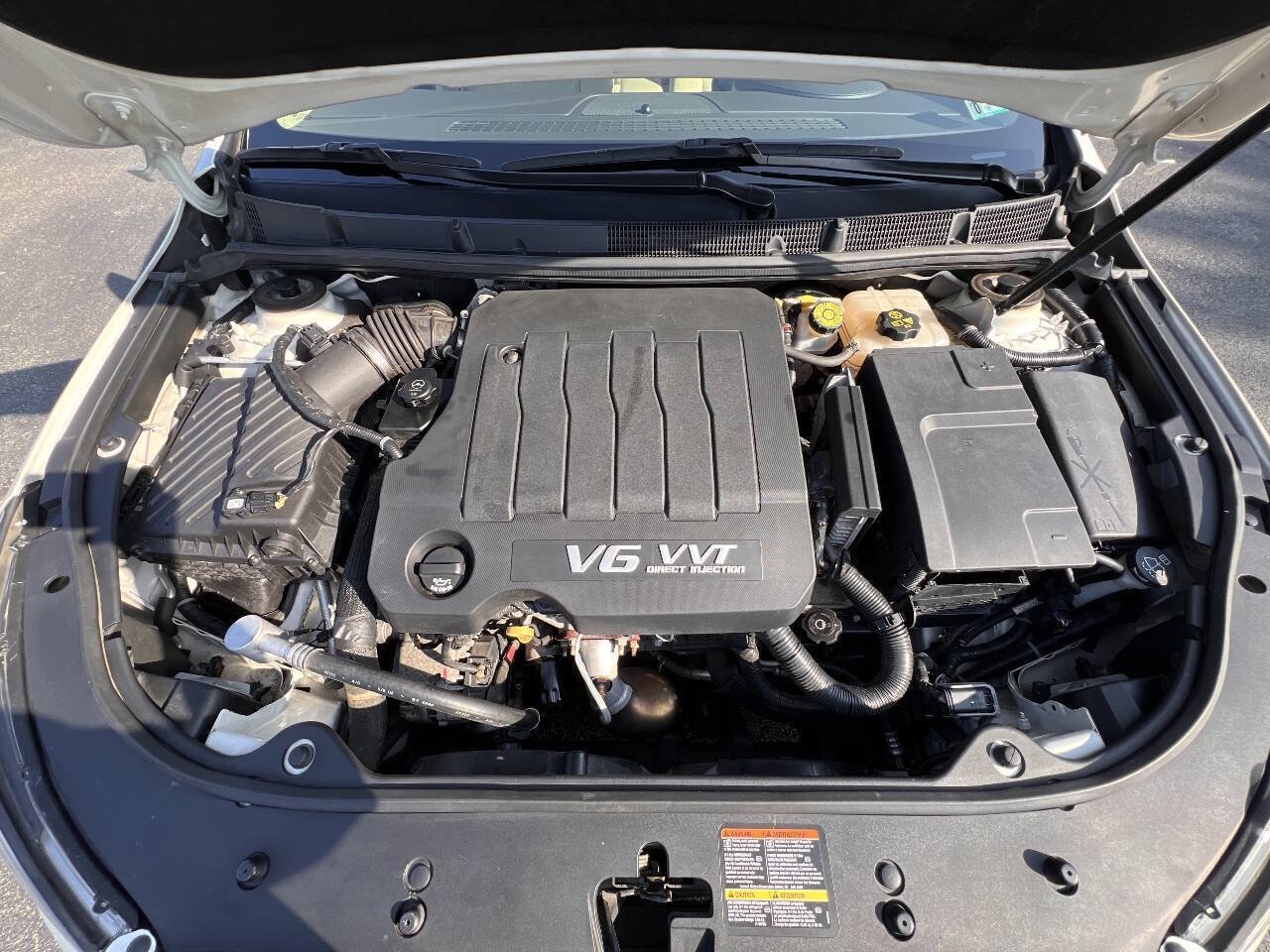 Used 2010 Buick LaCrosse CX FWD image 24