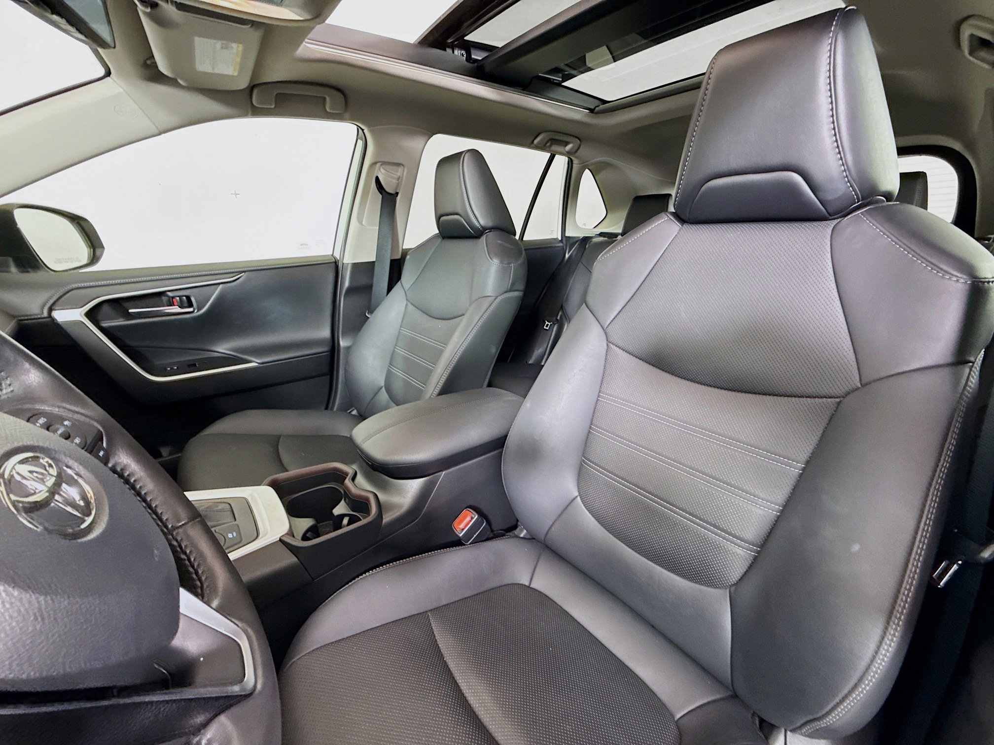 Used 2021 Toyota RAV4 Limited AWD/4WD image 11