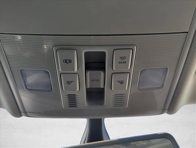 Used 2019 Volkswagen Jetta SE w/ Cold Weather Package FWD image 22