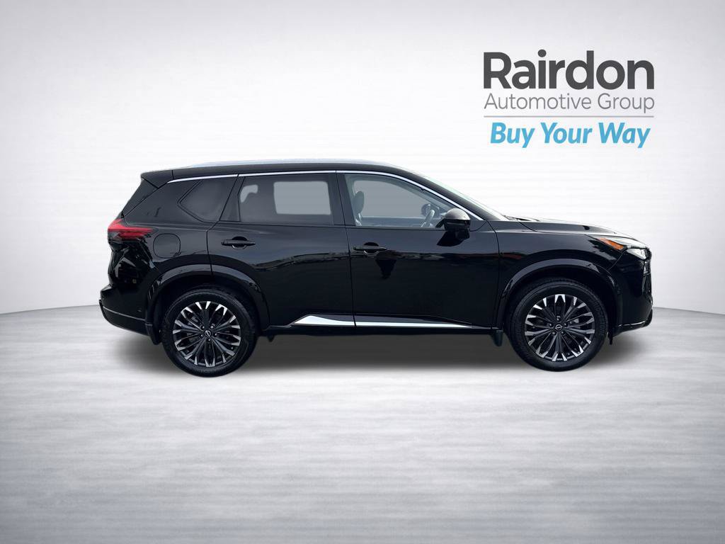 Used 2024 Nissan Rogue Platinum AWD/4WD image 8