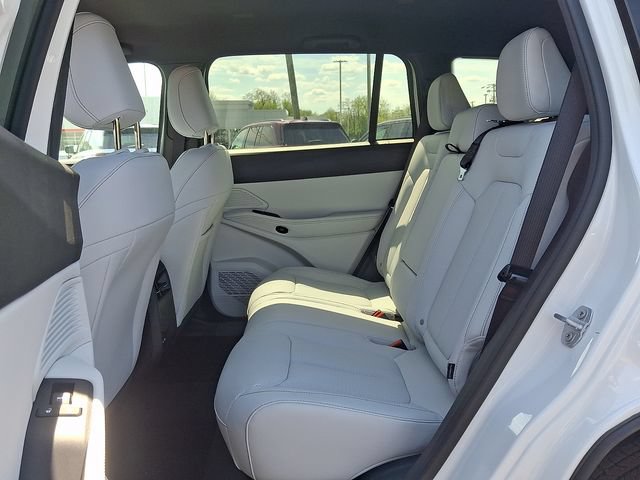 New 2026 Jeep Cherokee Limited AWD/4WD image 6