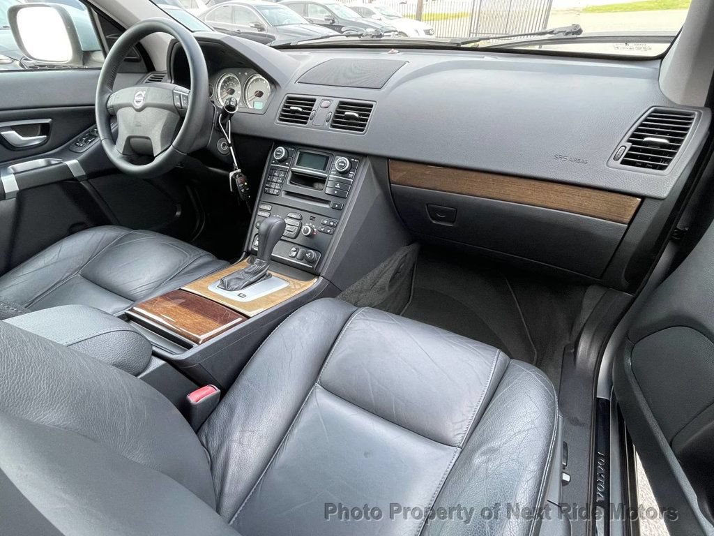 Used 2011 Volvo XC90 3.2 AWD/4WD image 16