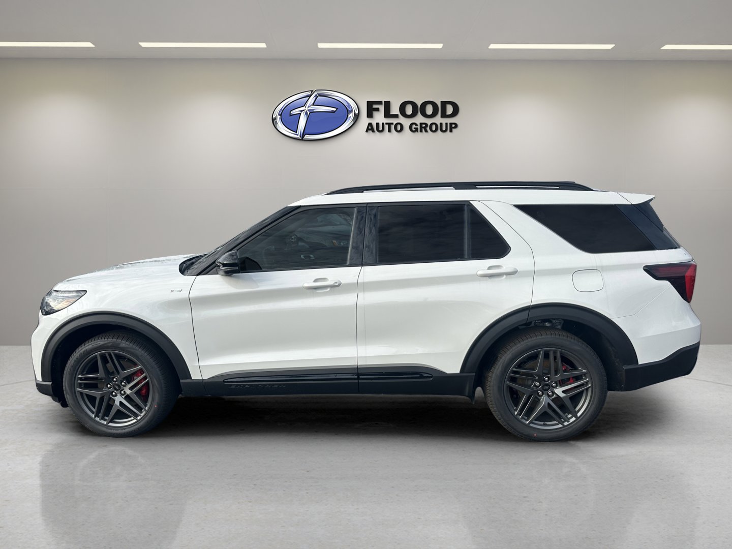 New 2026 Ford Explorer ST-Line w/ ST-Line Street Pack image 5