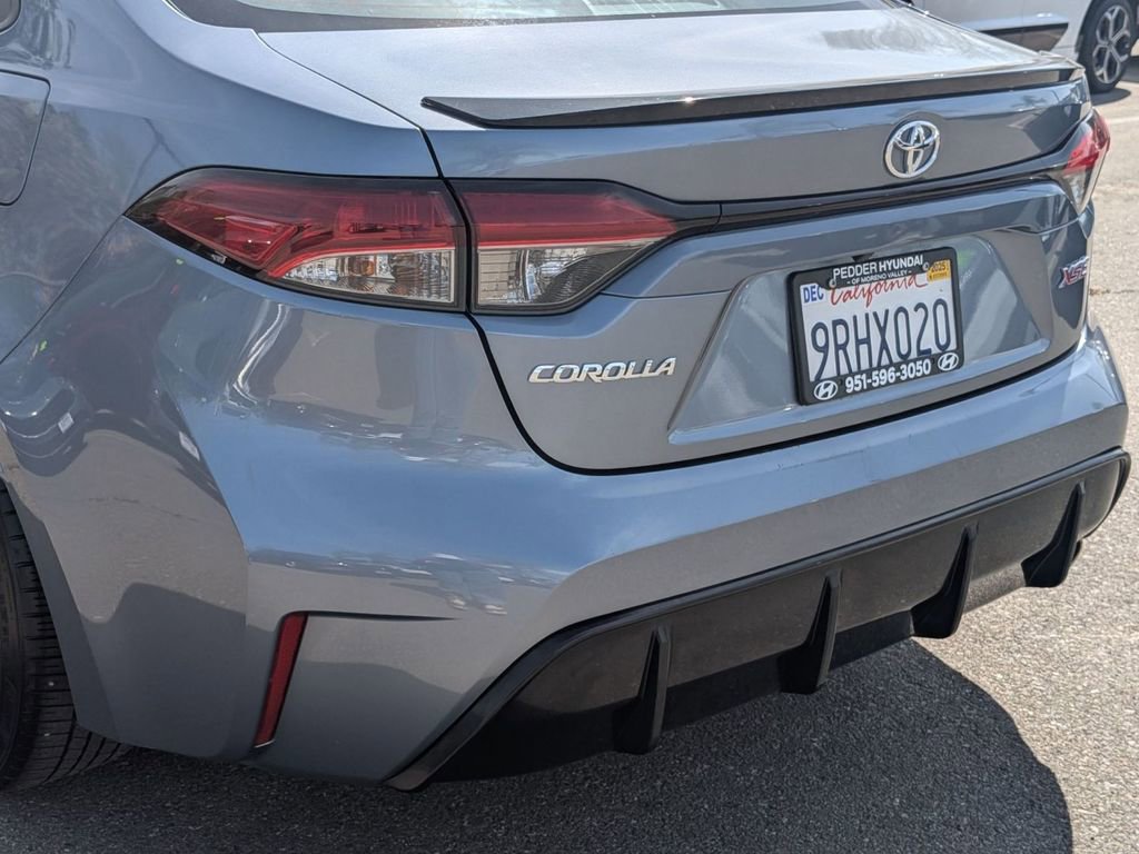 Used 2025 Toyota Corolla XSE FWD image 11