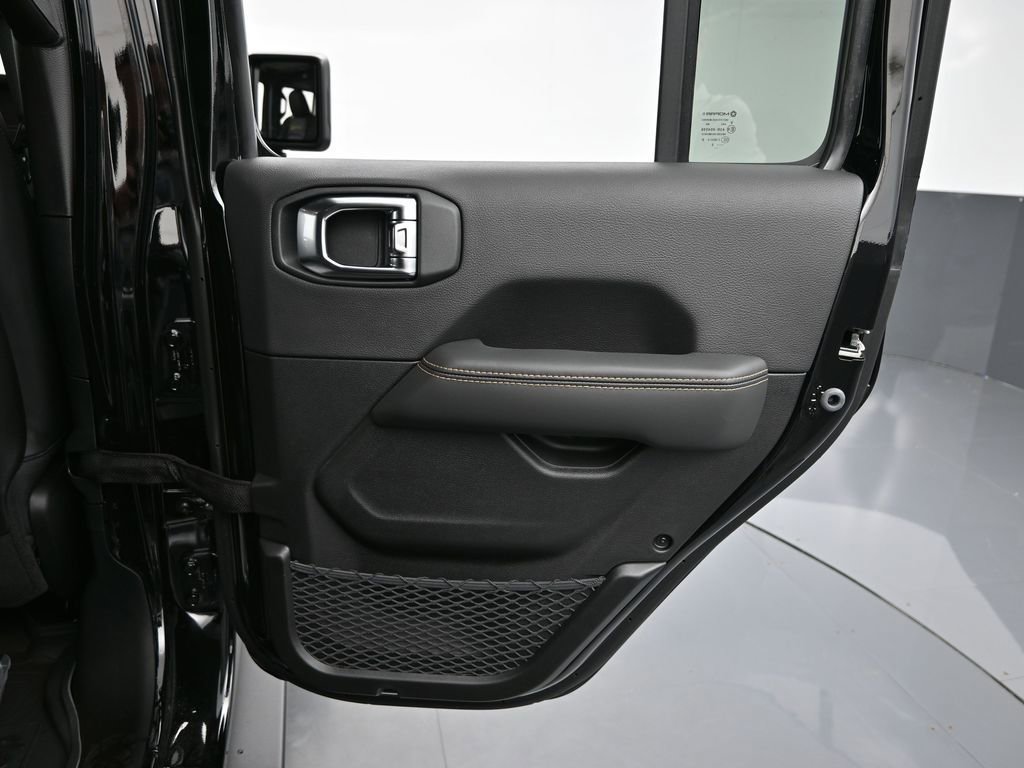 New 2025 Jeep Wrangler Unlimited Rubicon 392 image 16