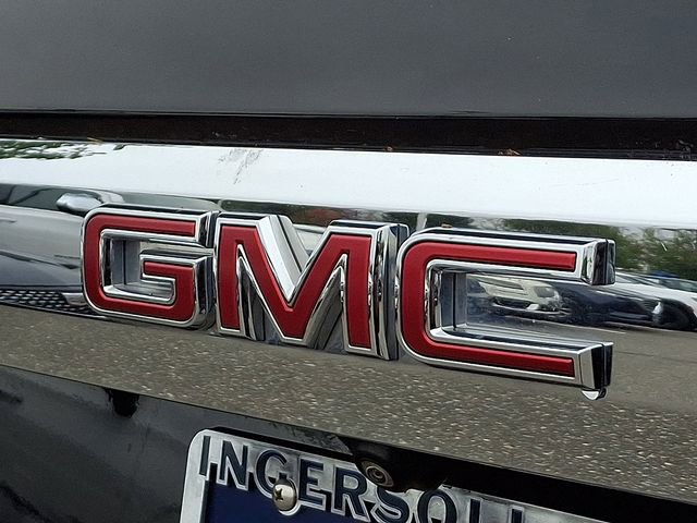 Used 2024 GMC Yukon XL SLT image 34