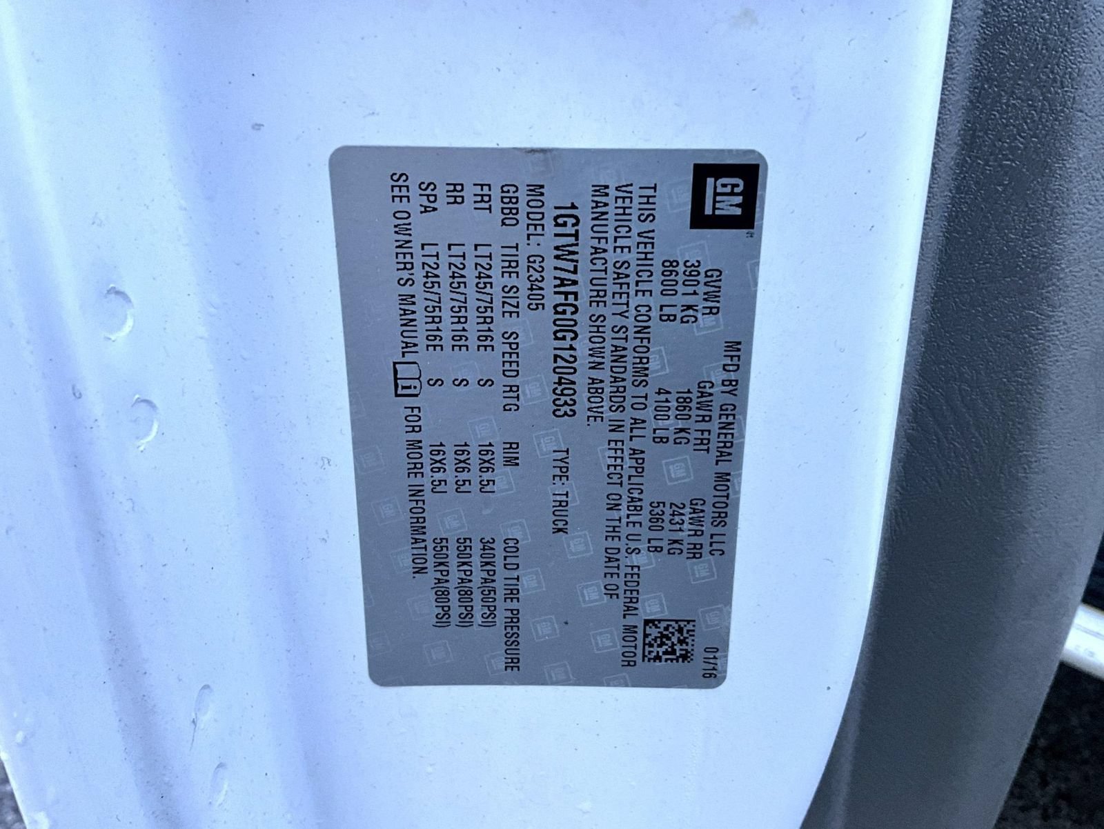 Used 2016 GMC Savana 2500 RWD image 23