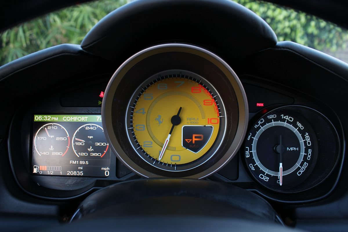 Used 2012 Ferrari California RWD image 25