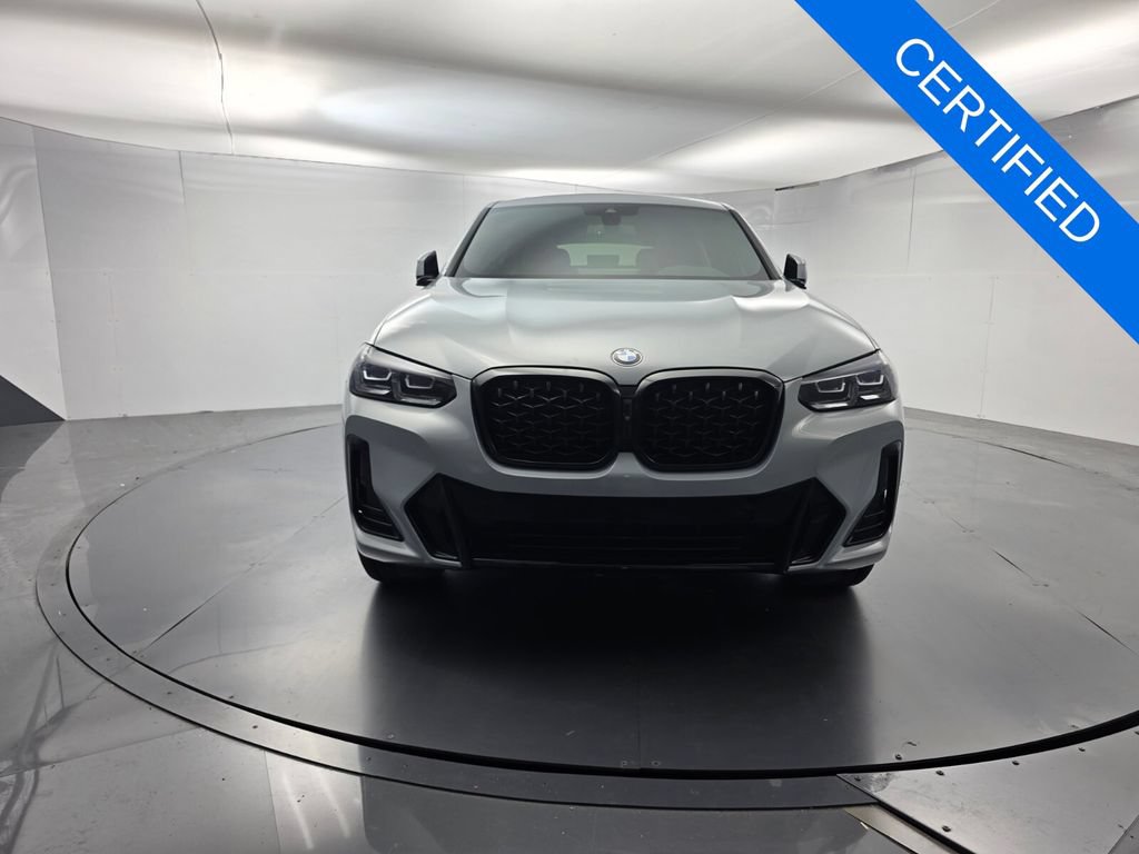 Used 2025 BMW X4 xDrive30i w/ M Sport Package AWD/4WD image 2