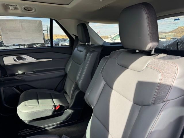 New 2026 Ford Explorer Active w/ Active Comfort Package image 16