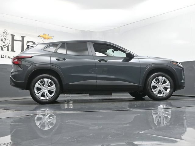 New 2026 Chevrolet Trax LS FWD image 31