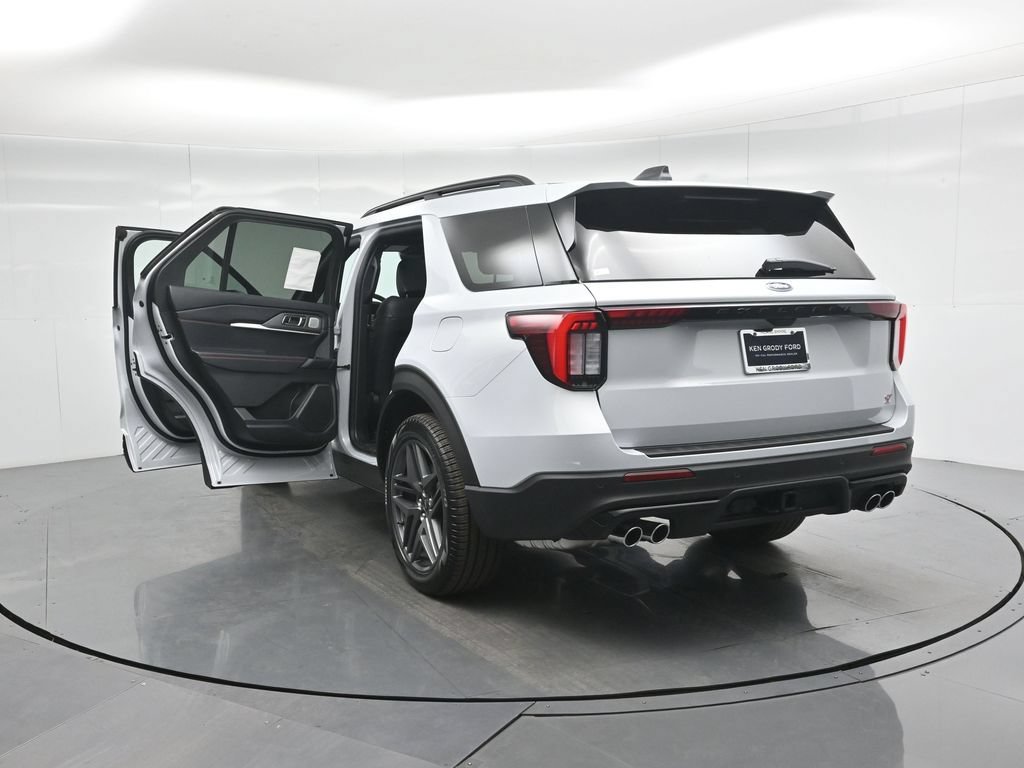 New 2026 Ford Explorer ST w/ Sun And Sound Package AWD/4WD image 32