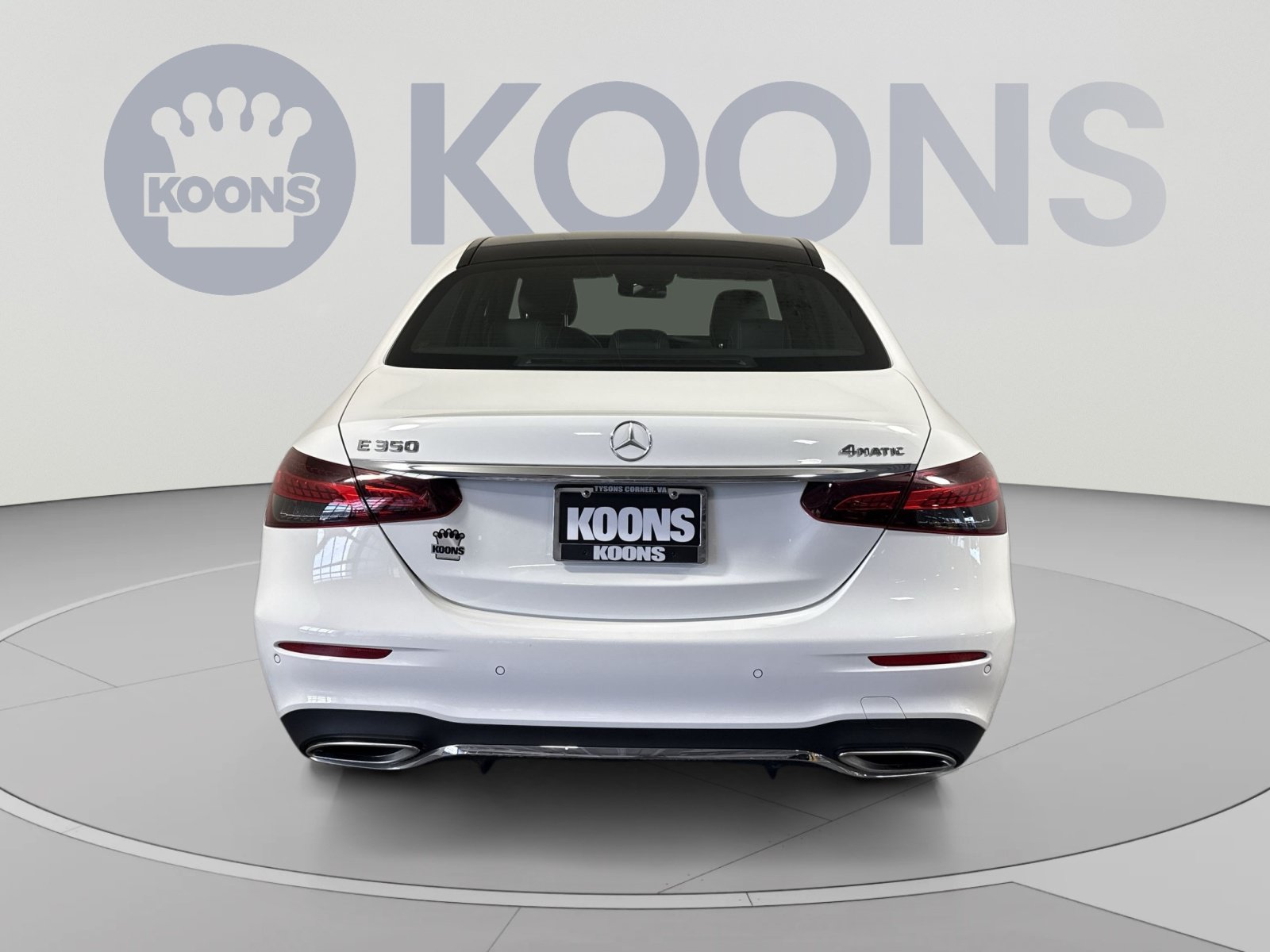 Used 2023 Mercedes-Benz E 350 4MATIC Sedan image 5