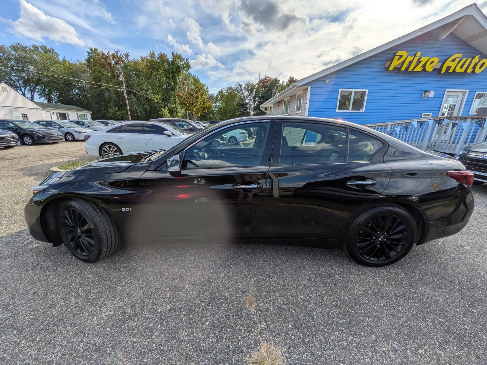 Used 2019 INFINITI Q50 Luxe AWD/4WD image 3
