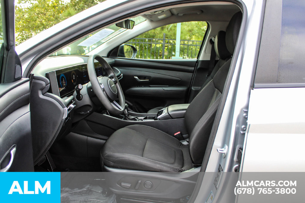 Used 2025 Hyundai Tucson SEL FWD image 16