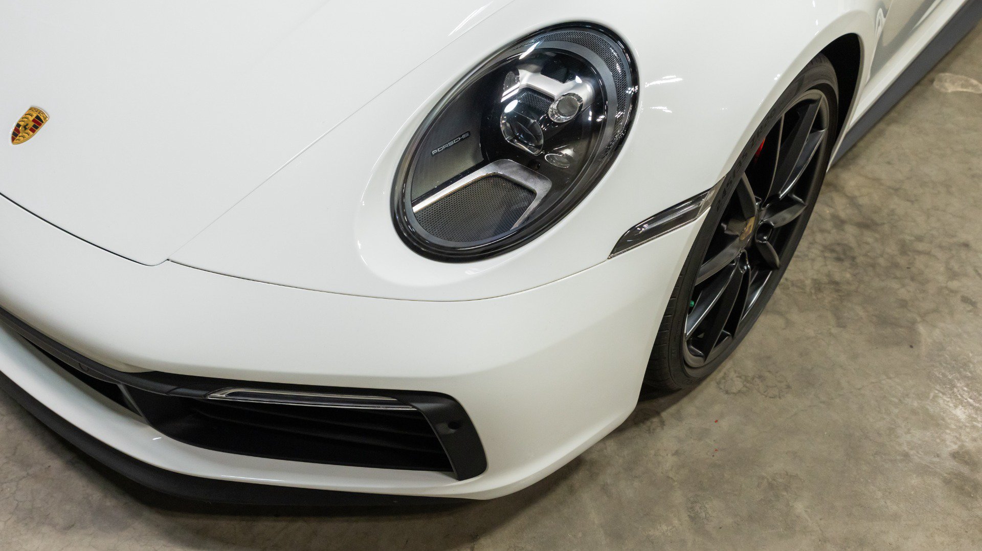 Used 2020 Porsche 911 Carrera 4S AWD/4WD image 19