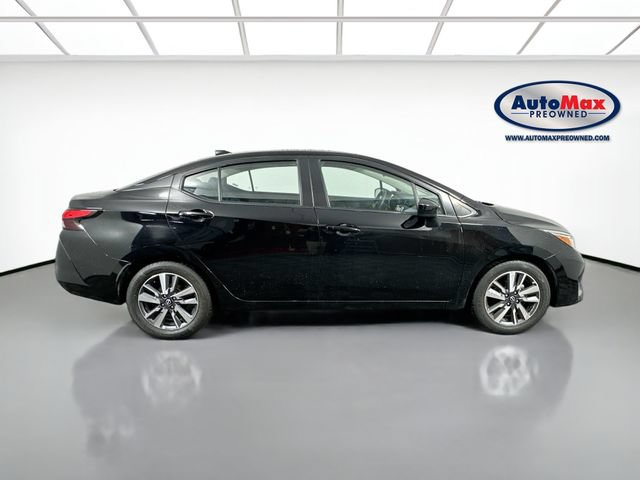Used 2023 Nissan Versa SV FWD image 9
