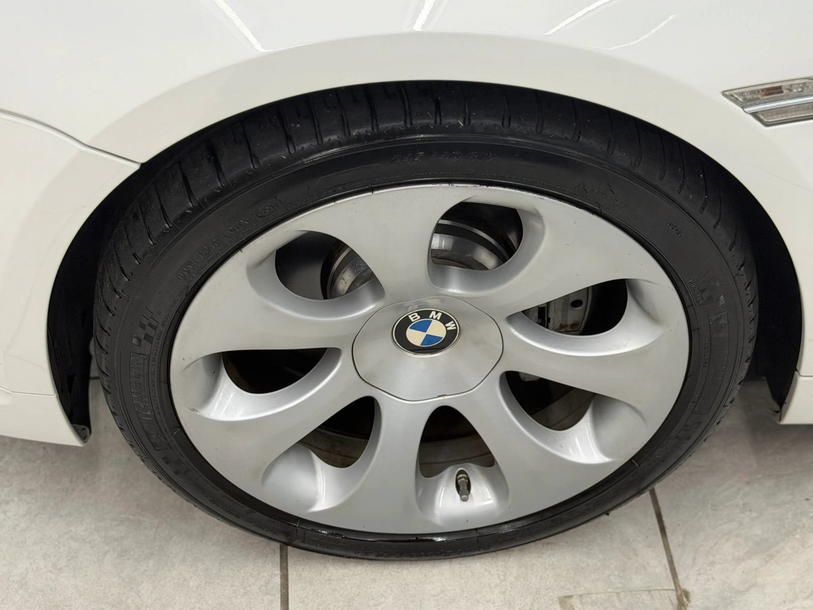 Used 2007 BMW 650i Convertible RWD image 31