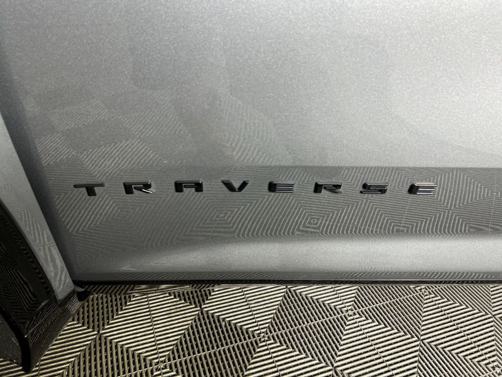 Used 2024 Chevrolet Traverse RS w/ LPO, Floor Liner Package AWD/4WD image 32