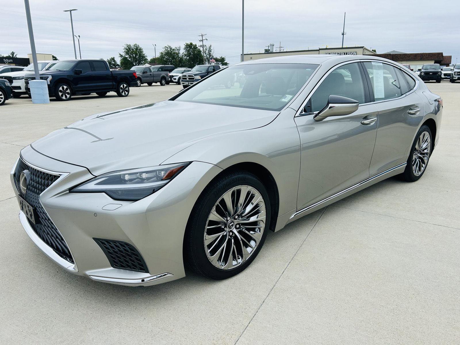 Used 2022 Lexus LS 500 AWD w/ Accessory Package (Z1) image 38