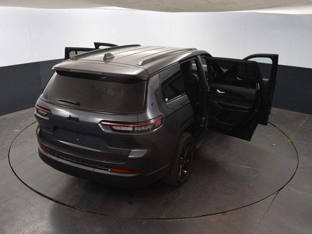 New 2025 Jeep Grand Cherokee L Altitude image 53