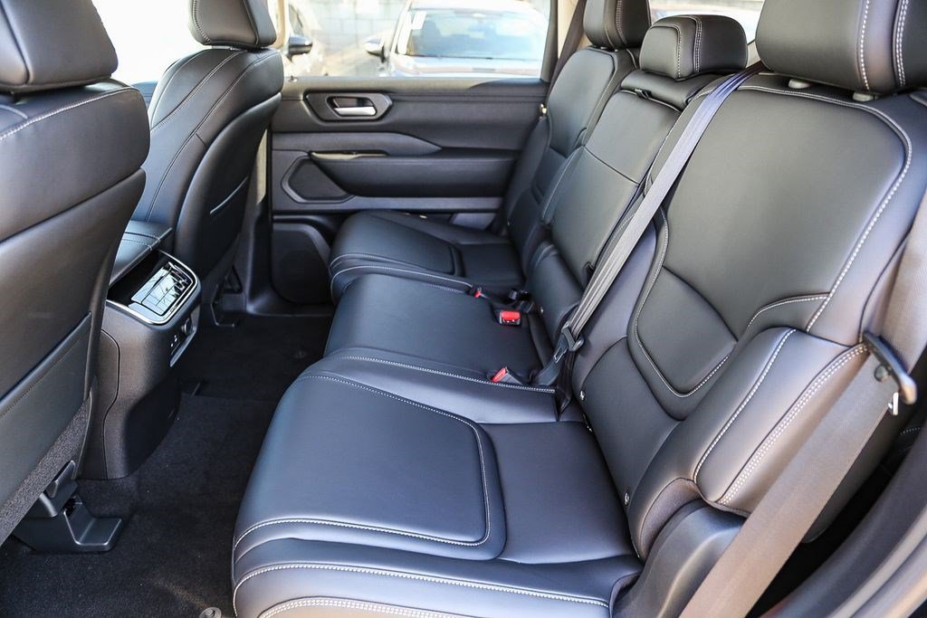 New 2025 Nissan Armada SV AWD/4WD image 20