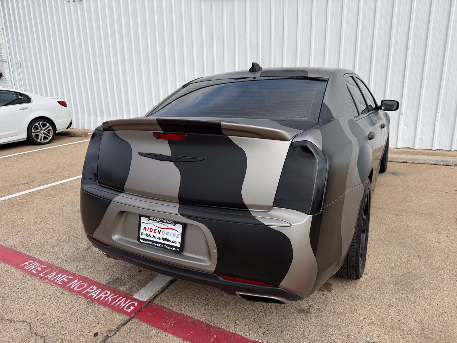 Used 2022 Chrysler 300 S w/ Comfort Group RWD image 7