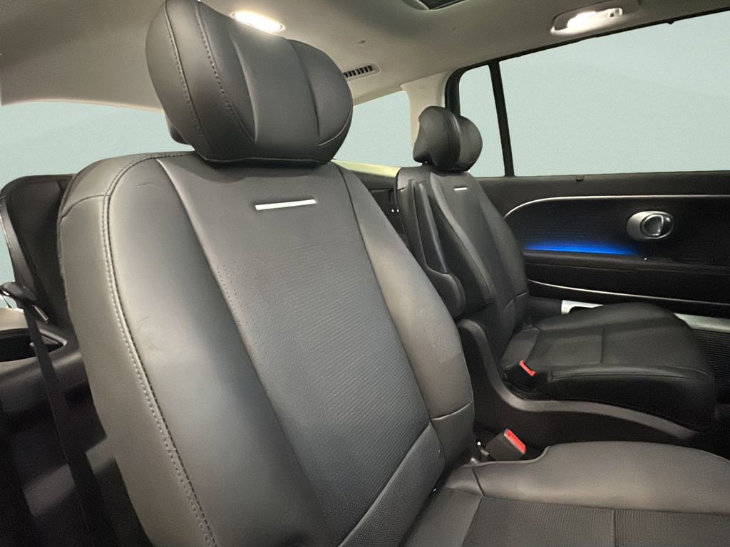 New 2026 Hyundai Ioniq 9 Limited image 16